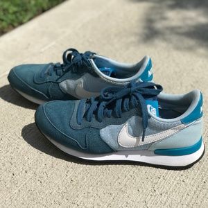 Nike Internationalist Blue Trainers